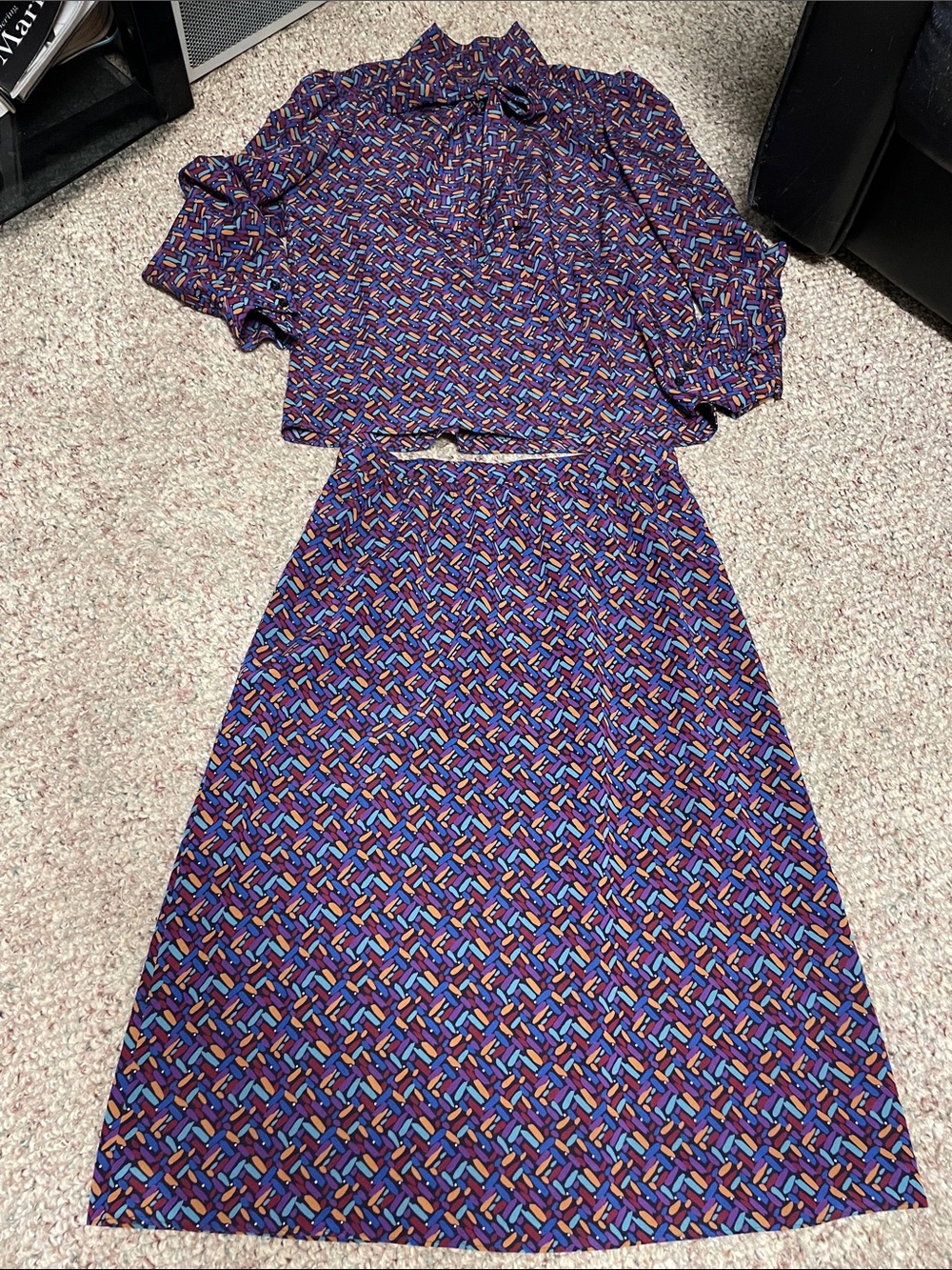 Vintage 80s bow neck blouse Geometric Print Two-Piece midi Skirt Set